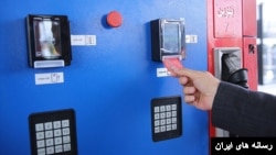 گمانه‌زنی‌ها در مورد افزایش قیمت بنزین همچنان ادامه دارد.