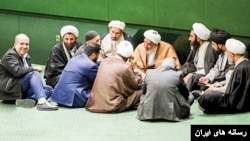 برخی از نمایندگان مجلس خبر دادند که پس از تعطیلات نوروز مجلس در زمینه قانون‌گذاری در مورد حجاب وارد خواهد شد.