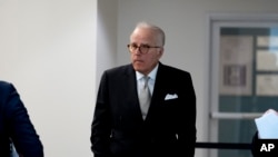 Džejms Bajden, brat predsednika Džoa Bajdena, izlazi posle privatnog razgovora sa republikancima u Predstavničkom domu, 21. februara 2024. 