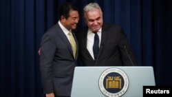 커트 캠벨(오른쪽) 백악관 국가안전보장회의(NSC) 인도태평양조정관과 김태효 한국 국가안보실 1차장이 18일 서울 용산 대통령실 청사에서 핵협의그룹(NCG) 첫 회의 직후 공동회견하고 있다.