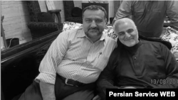 تصویری از رضی موسوی در کنار قاسم سلیمانی