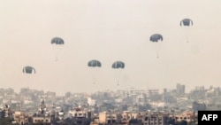 تداوم عملیات کمک‌رسانی هوایی آمریکا به ساکنان غزه