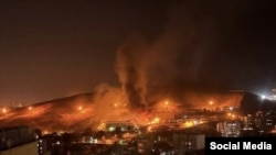 زندان اوین تهران در آتش