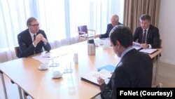 ARHIVA - Razgovor visokog predstavnika EU Žozepa Borelja i specijalnog izasalnika EU za dijalog Miroslava Lajčaka sa predsednikom Srbije Aleksandrom Vučićem i premijerom Kosova ALjbinom Kurtinem, 21. novembra 2022.