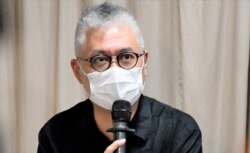 时事评论员黄伟国表示，新的选举制度排除了政府认为有问题的参选人，但可能会选出一些“忠诚的废物”，甚至可能出现贿选等的问题，他认为无助香港社会稳定（美国之音/汤惠芸）