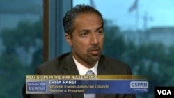 به عقیده تریتا پارسی آمریکا تجربه کافی در زمینه لغو تحریم‌ها، در مقایسه با اعمال آنها را ندارد