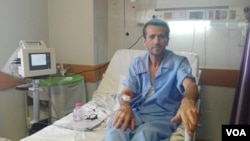 جعفر عظیم زاده اردیبهشت ماه گذشته به مدت دو ماه دست به اعتصاب غذا زد.