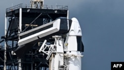 Ракета SpaceX перед стартом, Мыс Канаверал, Флорида (архивное фото) 