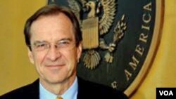 David Ensor akan bergabung dengan Voice of America dalam bulan Juni mendatang.