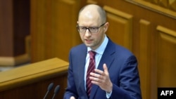 Ukraina muvaqqat Bosh vaziri Arseniy Yatsenyuk
