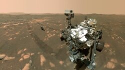 Penjelajah NASA 'Perseverance' mengambil foto selfie di Planet Mars (foto: dok).