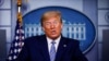 Presiden AS Donald Trump di Gedung Putih, Washington, D.C., 19 April 2020. 