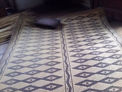 Tikar yang dibuat dari anyaman rotan (foto: courtesy).