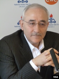 Iranians "can overcome the uncertainties created by this dynamic in Washington," Amir Hossein Zamaninia, Tehran's deputy petroleum minister, told reporters at yhe CWC Iran LNG and Gas Partnerships Summit in Frankfurt, Germany," Feb. 15, 2017. (H. Ridgwell/VOA)