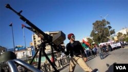 Sofia Elface Fumo con su hijo Leonaldo, febrero de 2002