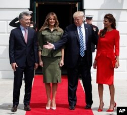 Президент Трамп і перша леді Меланія Трамп з президентом Аргентини Маурісіо Макрі і його дружиною