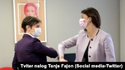 Susret premijerke Srbije Ane Brnabić (L) i Tanje Fajon (D)
