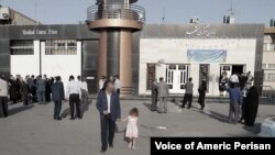 نمایی از ورودی زندان وکیل‌آباد مشهد - آرشیو