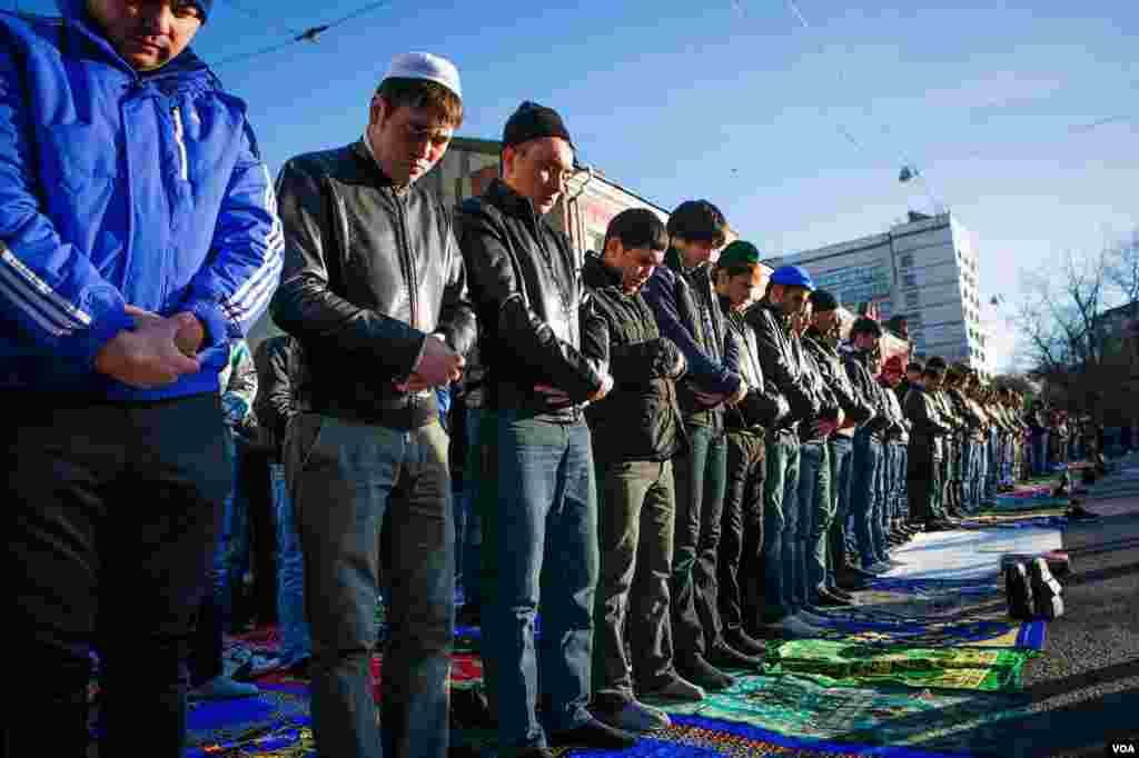 Moskva, 15-oktabr 2013, (Vera Undritz for VOA)