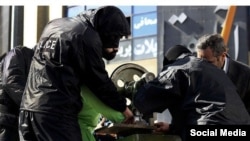 تصویری از اجرای حکم قطع دست توسط قوه قضاییه جمهوری اسلامی