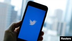 اپلیکیشن توییتر - آرشیو