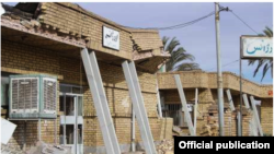 اورژانس بیمارستان امام خمینی شهر بم پس از زلزله (آرشیو)