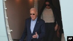 جو بایدن، رئیس‌جمهور ایالات متحده، برای شرکت در اجلاس مجمع همکاری اقتصادی آسیا-اقیانوسیه به لیما، پایتخت پرو، رفته است.