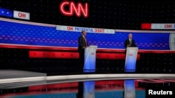 拜登与特朗普在亚特兰大辩论。(2024年6月24日)