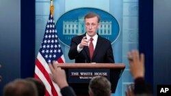 Радник з національної безпеки США Джейк Салліван виступає під час брифінгу в Білому домі у Вашингтоні у вівторок, 10 жовтня 2023 р. (Фото: AP Photo/Susan Walsh)