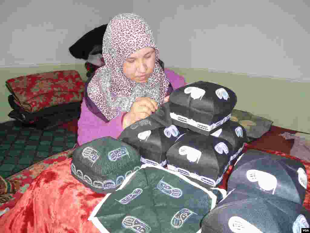 Mohir do'ppido'z - Nargizaxon.