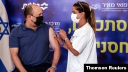 تزریق سومین دز واکسن به نخست وزیر اسرائیل