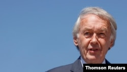 سناتور دموکرات آمریکایی، ادوارد مارکی - آؤشیو