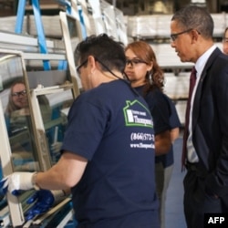 Prezident Obama yirik korxonalardan birida