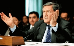 Richard Xolbruk, "buldozer" diplomat, usta muzokarachi edi