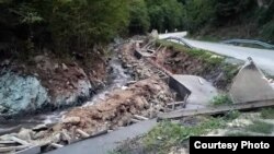 Radovi na izgradnji mini hidroelektrane (Foto: Udruženje "Odbranimo reke Stare planine", ustupio Milan Tokić)