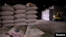 Запасы кофе на складе во Франке, Бразилия, 17 февраля 2025 года.