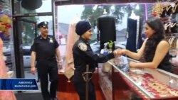 Salla kiygan ayol politsiyachi