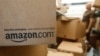 Sejumlah paket Amazon.com menunggu pengiriman dari UPS di Palo Alto, California, 18 Oktober 2010. (Foto: AP)