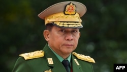 Myanmada hokimiyatni qo'lga olgan general, Qurolli kuchlar qo'mondoni Min Aun Xlayn 