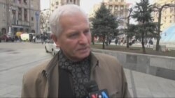 На чиєму боці українці у війні олігархів? Відео