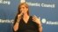 Duta Besar Amerika Serikat untuk PBB, Samantha Power, berbicara di Atlantic Council (17/1). (VOA/S. Herman)