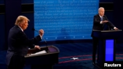 2020年10月22日，特朗普与拜登进行大选前最后一次面对面辩论 （路透社转发媒体联访照片）