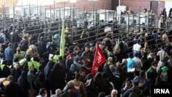 زائران مراسم اربعین در مرز مهران