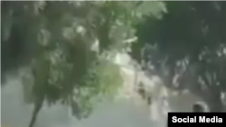  جهانگیر آزادی میان‌کوهی جانباز جنگ ایران و عراق در مقابل بنیاد شهید کرمانشاه خودسوزی کرد 