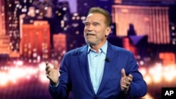 آرنولد شوارتزنگر- آرشیو