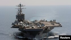 美国尼米兹级林肯号航空母舰 - 资料照片