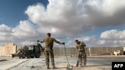 Koalisi pimpinan AS di Irak, Rabu (3/3), menyatakan sebuah serangan roket menarget sebuah pangkalan militer Irak yang menampung pasukan koalisi. (Foto: AFP)