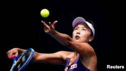 中国的彭帅2020年1月21日在澳大利亚公开赛场上.